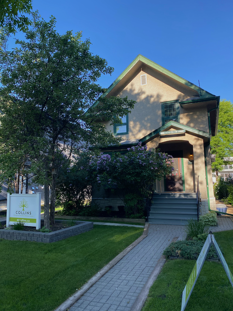 This is a picture of Edmonton chiropractor Dr. Dean Collins' office Collins Chiropractic Health and Wellness Centre.