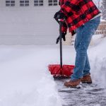 Prevent Back Pain when Shovelling Snow