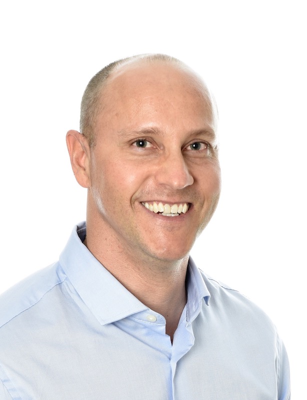 This is a picture of Edmonton chiropractor Dr. Dean Collins who is the owner of Collins Chiropractic Health and Wellness Centre in the Oliver area in Edmonton, Alberta